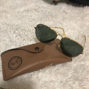 RayBan aviator sunglasses